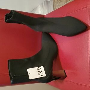 Zara Black Stretch Ankle Boot *NO BOX*